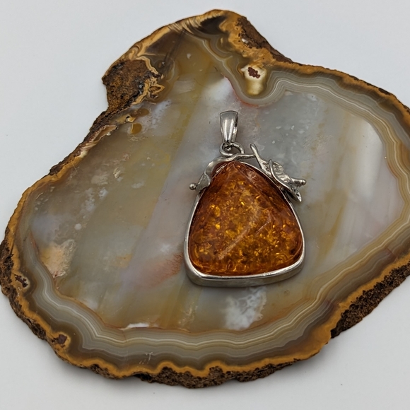 18K GP White Gold Plated BALTIC AMBER Pendant - Picture 2 of 9